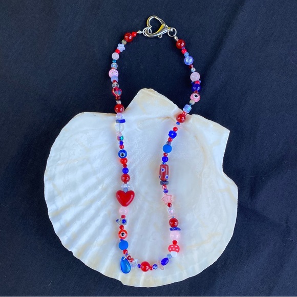 American Dreaming Red Blue Pink Beaded Necklace Silver Heart Flowers Stone Star - Picture 5 of 11